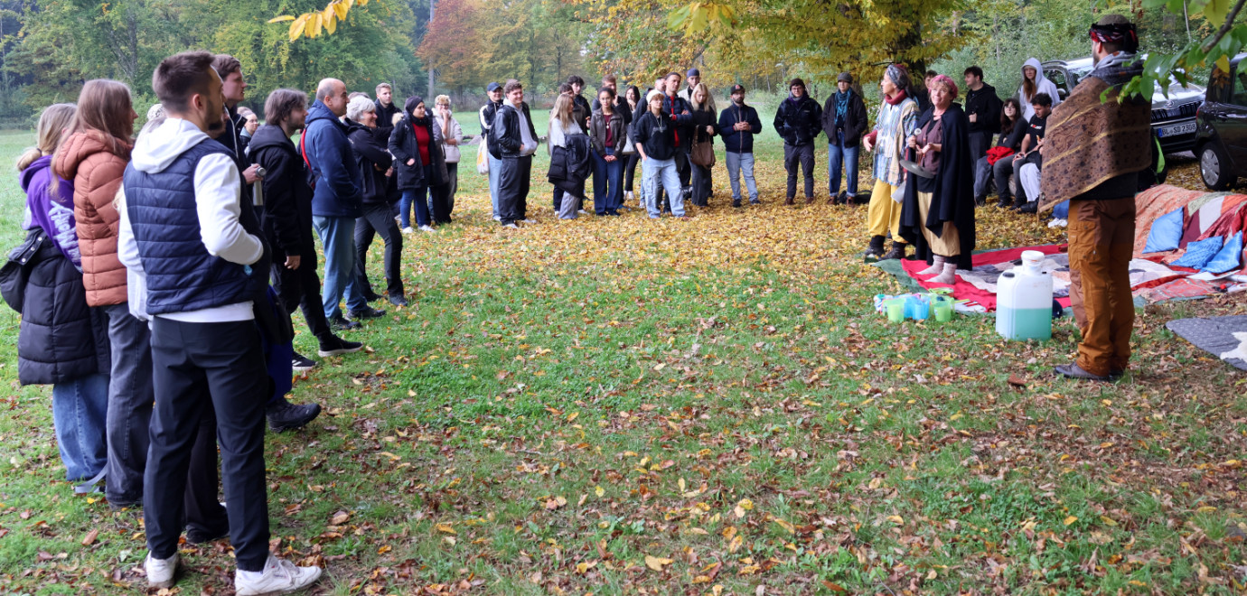 Waldspiel an der Fachschule für Jugend- und Heimerzieher*innen