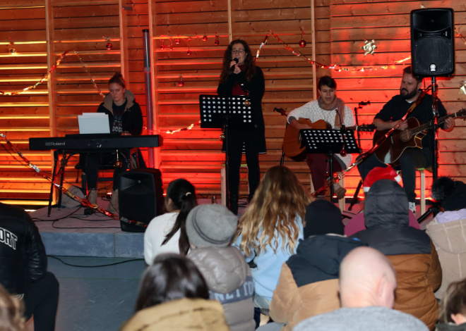 Weihnachtlicher Gesang am SBBZ in Pfrondorf
